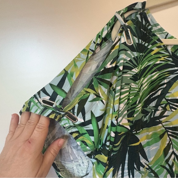 Cable & Gauge Green Leaf Print Women's Blouse - Picture 4 of 8